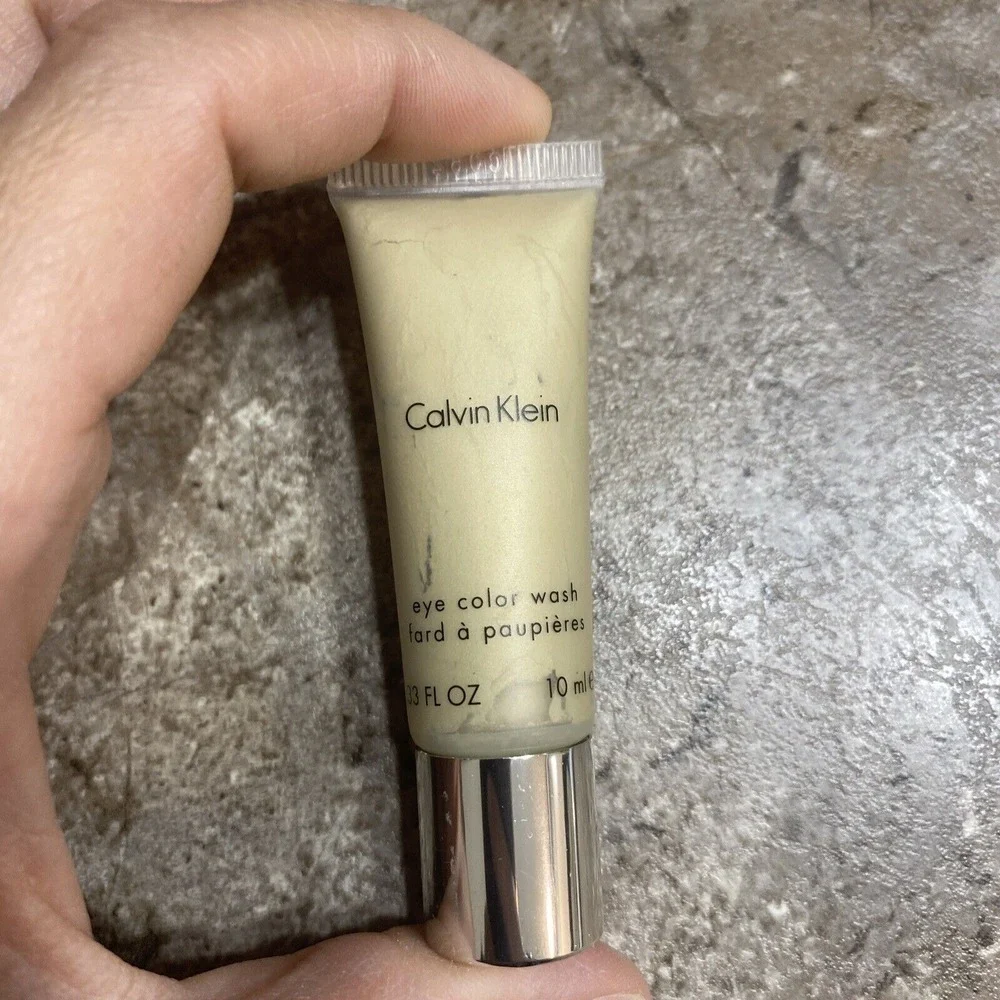 Calvin Klein Eye Color Wash 16 Citrine 0.33‎ fl.oz New Rare Shimmer Eyeshadow